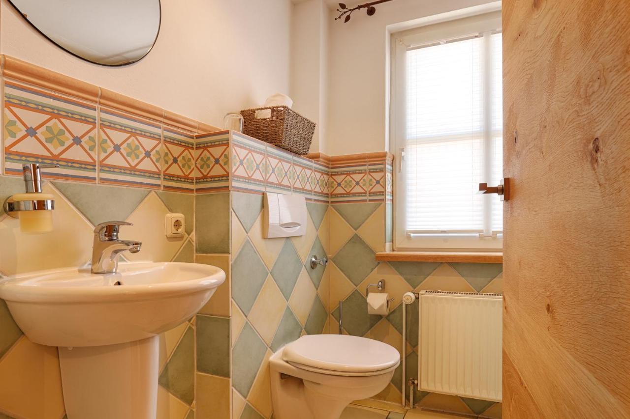 Landhotel Schwab - By Homekeepers Schwarzach am Main Luaran gambar
